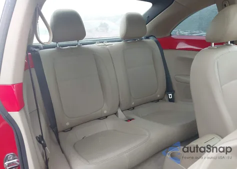 2014 Volkswagen Beetle 2.5L z USA, uszkodzony, nr VIN 3VWJX7ATXEM607316